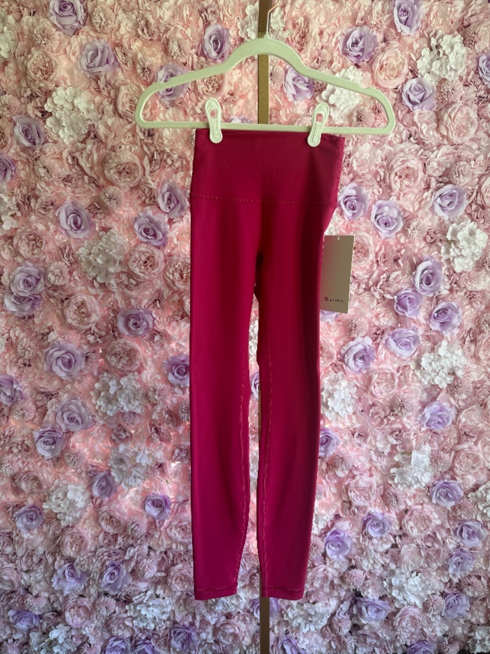 NWT Lululemon Wunder Train High-Rise Tight 28"